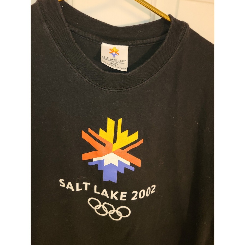 Vtg Salt Lake City 2002 Olympics Mens Large Tshirt Native Snowflake Short sleeve
